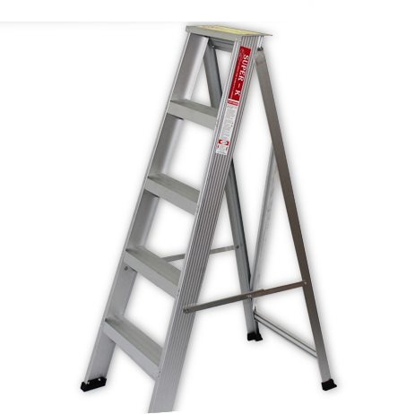 ALUMINIUM LADDER